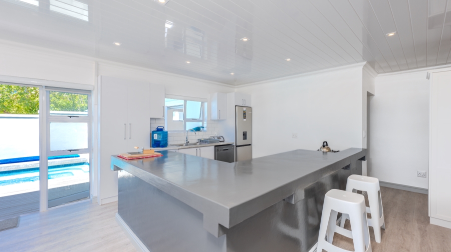 3 Bedroom Property for Sale in Agulhas Western Cape